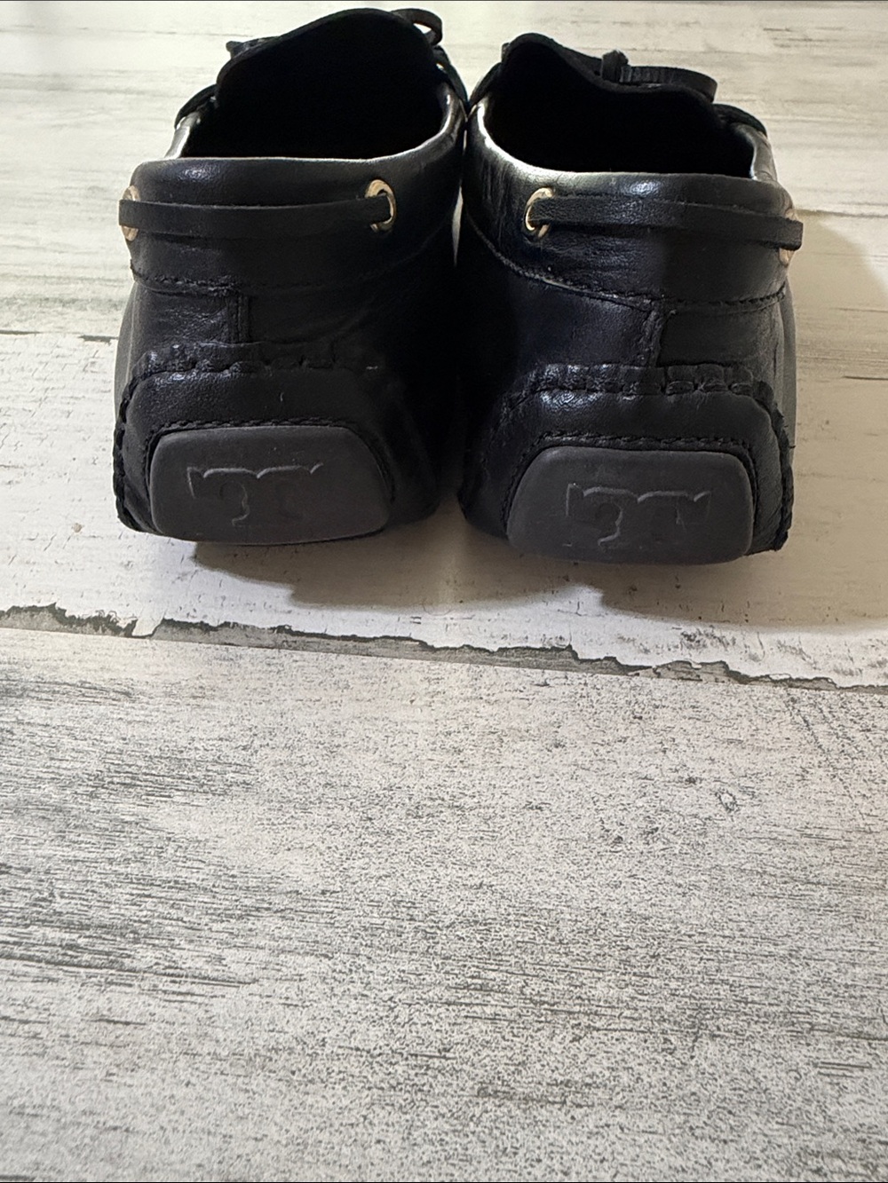 Tory Burch Black Leather Bow-Trim Driving Loafers with Gold Logo - Picture 8 of 10